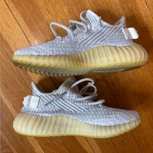 Adidas Yeezy Boost 350 V2 Sneakers